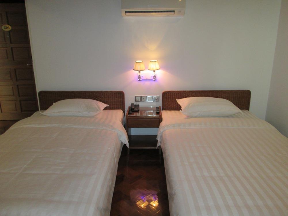 Hotel Wardan Yangon Exterior photo