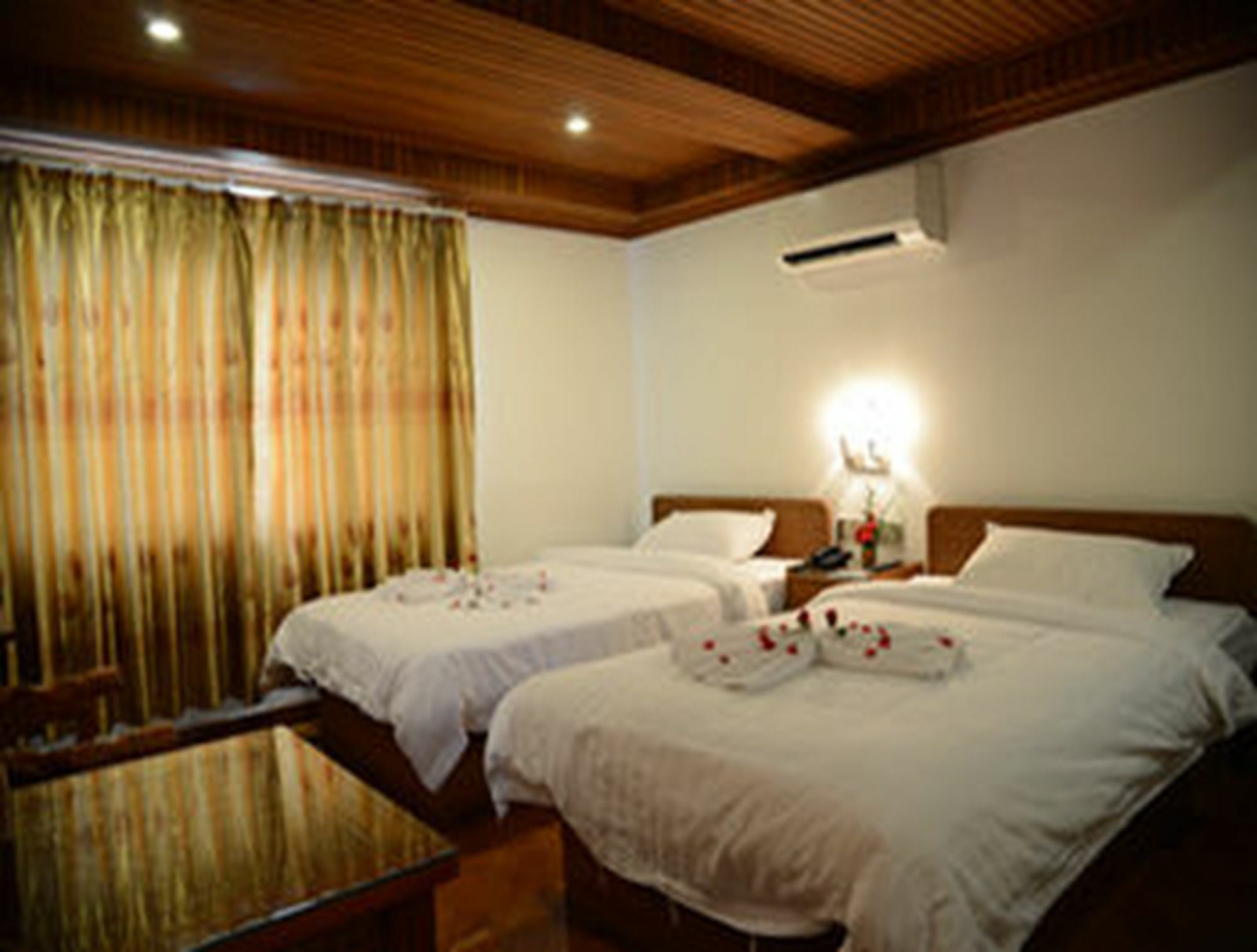 Hotel Wardan Yangon Exterior photo